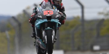 Quartararo pips Miller to MotoGP pole at Le Mans