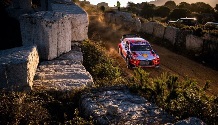Sordo takes four stage wins to lead on Friday night