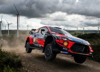 Sordo holds off rivals to claim Rally Italia Sardegna victory