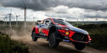 Sordo holds off rivals to claim Rally Italia Sardegna victory