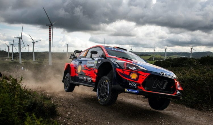 Sordo holds off rivals to claim Rally Italia Sardegna victory