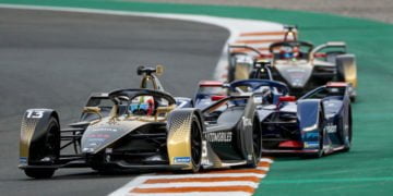 Reigning champion da Costa tops second morning of Formula E testing