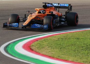 Sainz ‘smashed the brakes’ to avoid spinning Albon