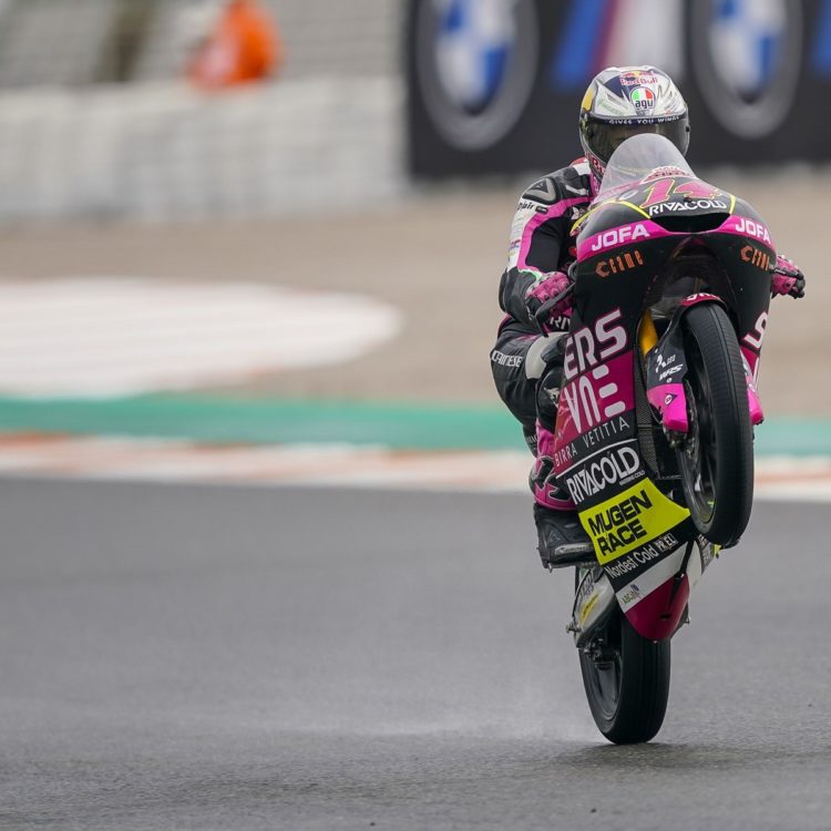 Arbolino defeats Fernandez and Garcia for Valencia GP Moto3 victory