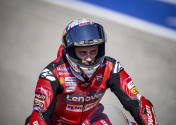 Dovizioso evaluating taking legal action against Ducati MotoGP squad