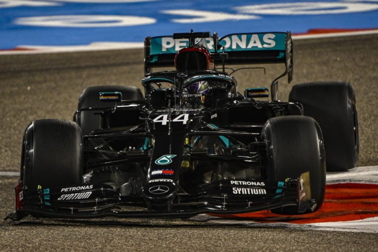 Hamilton takes 98th career pole in Bahrain qualifying