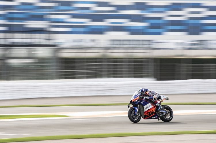 Home-hero Oliveira leads Portuguese GP FP1 for Tech 3 KTM