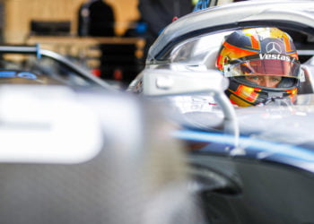 Mercedes hands F1 test outing to Vandoorne, de Vries