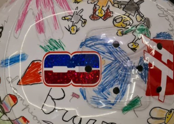 Grosjean reveals planned farewell helmet designed by children