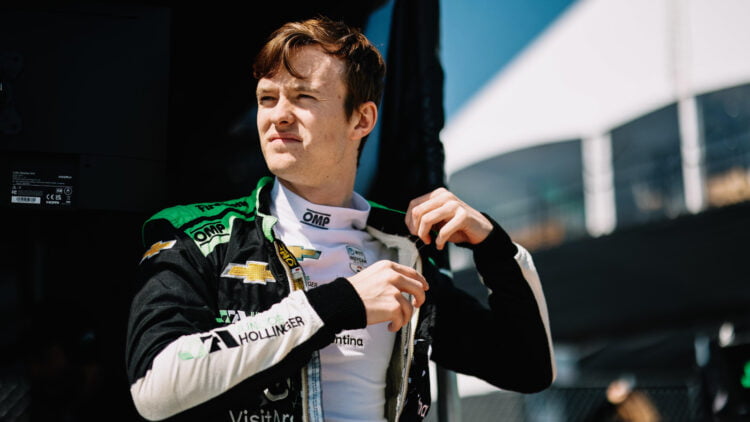 Ilott hits out at ‘unacceptable’ online abuse following Long Beach