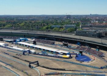 What drivers are taking part in the Formula E rookie test?