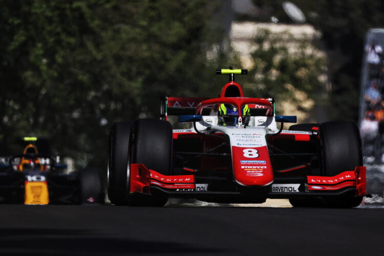 Bearman prevails in F2 Sprint amid late restart chaos