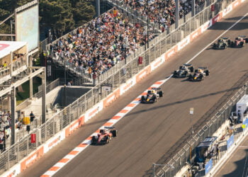 Alonso: Ferrari ‘lucky’ to hold onto Baku F1 podium