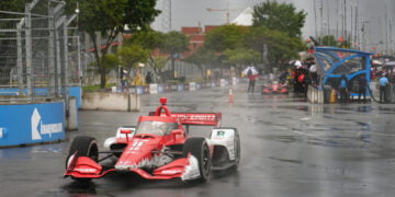 Ericsson tops rain-shortened second IndyCar practice