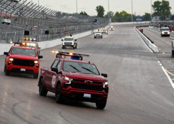IndyCar qualifying moved to Sunday morning due to weather