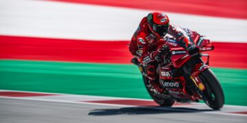 Bagnaia eases to Austria Sprint win, Bezzecchi eliminated in opening turn pile-up