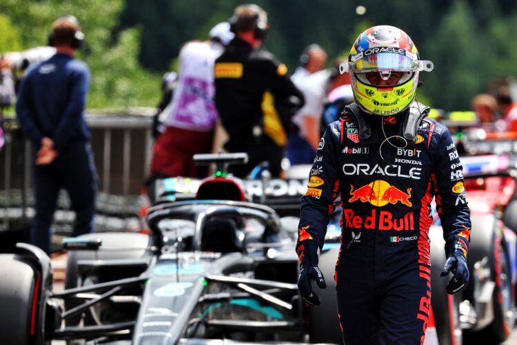 Perez must ‘forget’ about challenging Verstappen – Rosberg