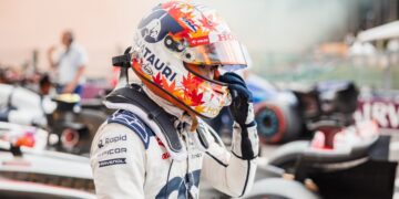 Ricciardo arrival has put Tsunoda ‘in a bit of trouble’ at AlphaTauri