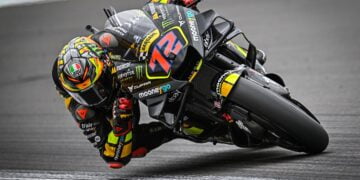 Bezzecchi wades to Silverstone pole despite crash, Quartararo last