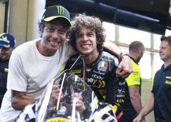 Bezzecchi pens deal to remain at VR46 MotoGP squad for 2024