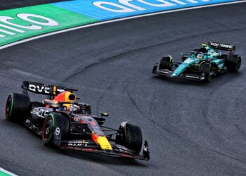 Alonso was ‘thinking about trying’ to overtake Verstappen during Dutch GP stoppage