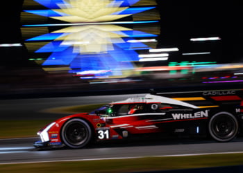 Halfway at Daytona: a fight between Porsche and Cadillac is emerging