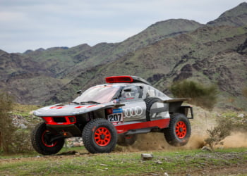 Carlos Sainz Sr.: “The Dakar is unique — it’s very different to any other event!”