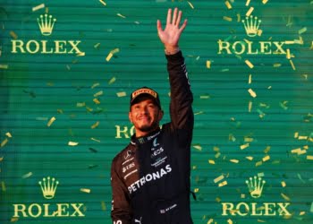 Hamilton reveals motivation behind extended F1 stay