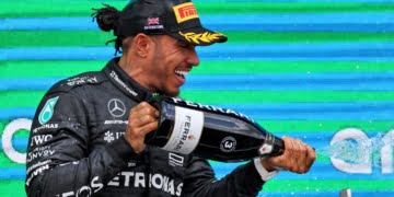 Mercedes: ‘No doubt’ about Hamilton’s dedication to F1 recovery