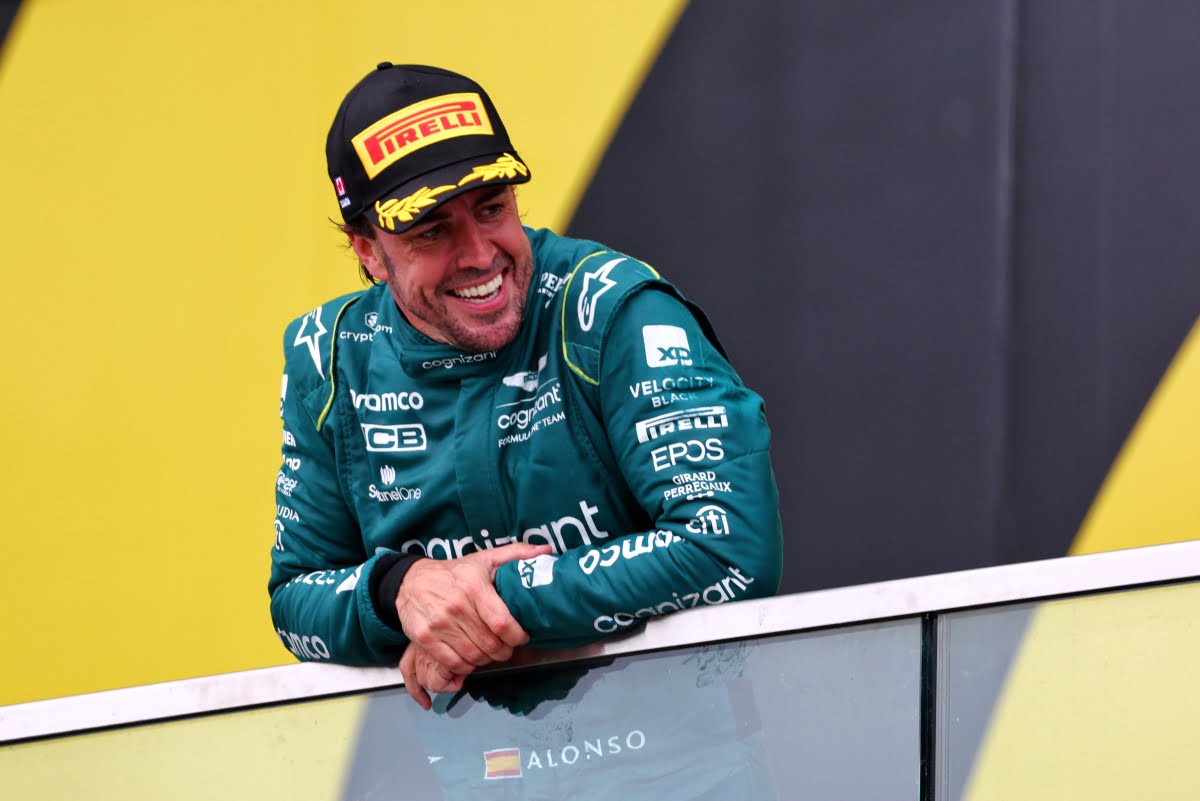 Fernando Alonso keen to extend Aston Martin stay with non-driving role :  PlanetF1