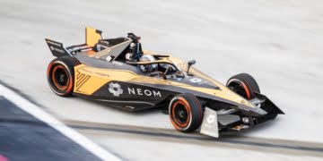 McLaren to stick with Nissan powertrains for Gen3 Evo