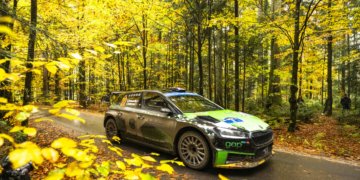 Greensmith continues with Skoda for 2024 WRC2 campaign