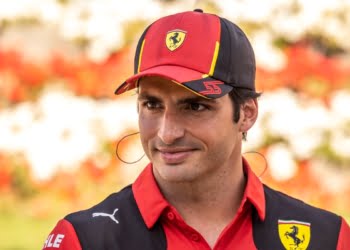 Sainz warned against Audi F1 move: ‘They have an uphill battle’