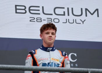 Barnard joins PHM Racing to complete 2024 F2 grid
