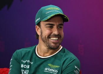 Alonso in a ‘good position to negotiate’ 2025 F1 destination