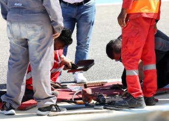 Leclerc fastest as second morning of F1 testing curtailed