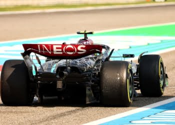 Mercedes under threat of ‘downward spiral’ in F1 – Herbert