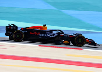 Verstappen fastest on opening morning of F1 Bahrain test