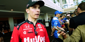 Unhappy teams could block IndyCar’s mid-season hybrid introduction – Lundgaard