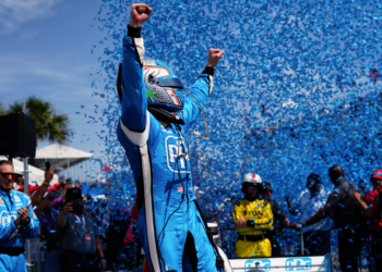 Newgarden opens 2024 IndyCar season in style with St. Pete win