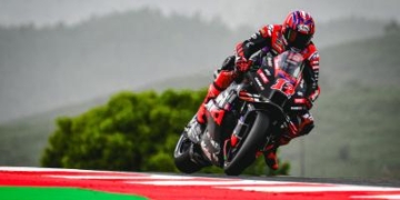 Vinales wins Portugal Sprint, Bagnaia drops to fourth with error