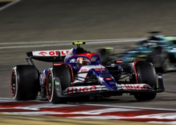 Ricciardo and Tsunoda at odds on RB’s Bahrain F1 team order