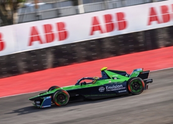 Tokyo E-Prix: Frijns tops wet-dry FP1 amid red flags