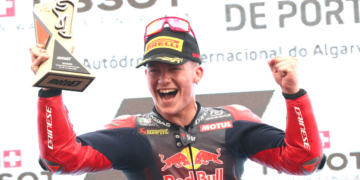 Holgado holds off Rueda in Portugal Moto3 battle