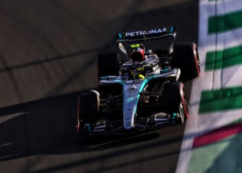Hamilton lacking confidence in Mercedes rear end in Jeddah