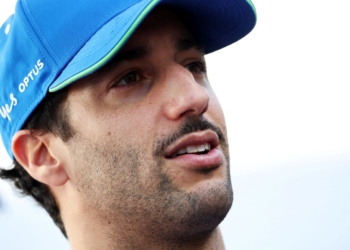 Ricciardo praises RB for ‘composed’ reaction to Bahrain F1 team order row