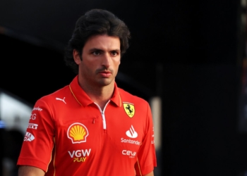 Vasseur provides update on Sainz’s return date to F1 action