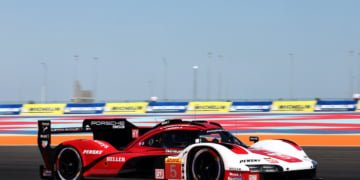 Campbell claims pole for Porsche at Qatar, de Vries second for Toyota