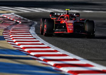 Sainz leads Alonso in final F1 Bahrain GP practice