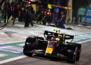 Perez: Starting fifth posed strategy challenge in Bahrain